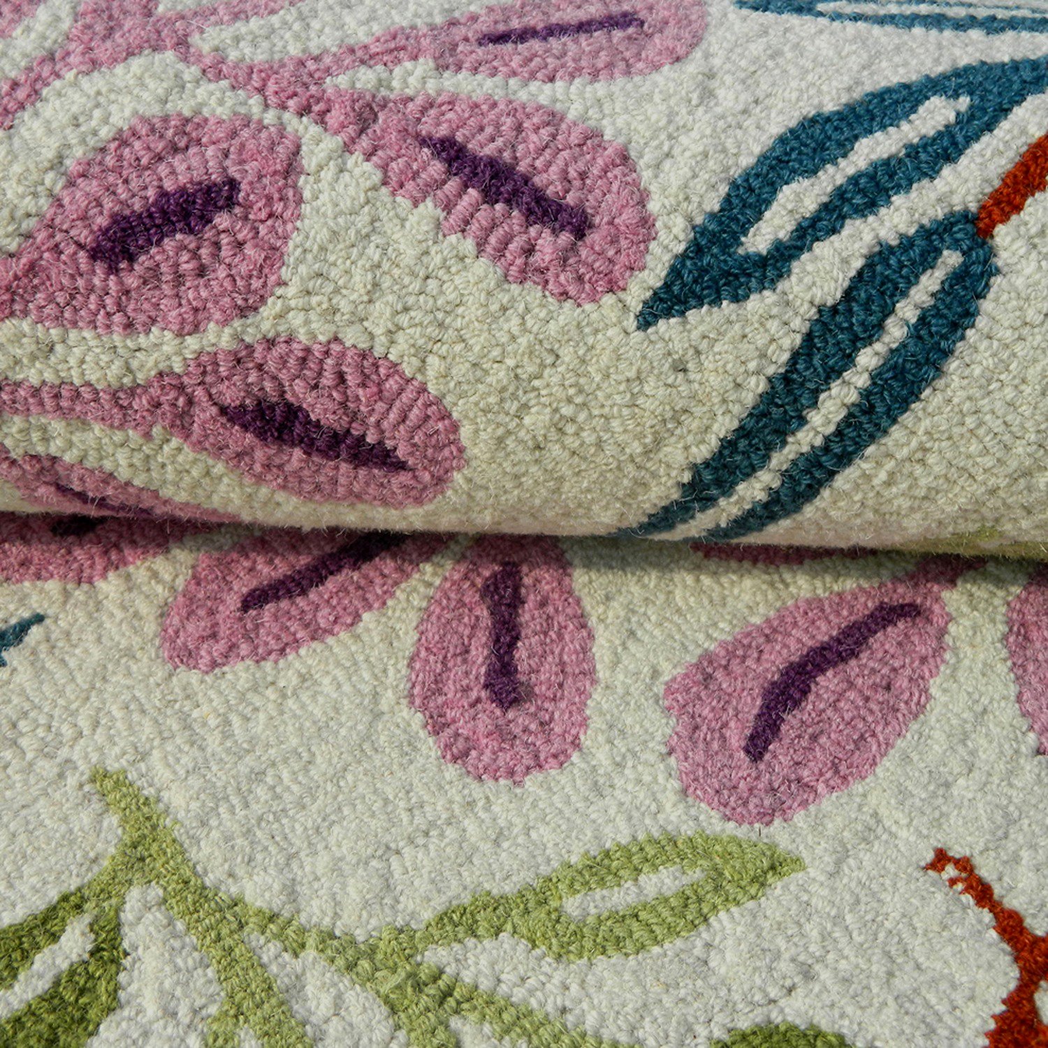 Premium Wool Round Carpet for Modern Homes